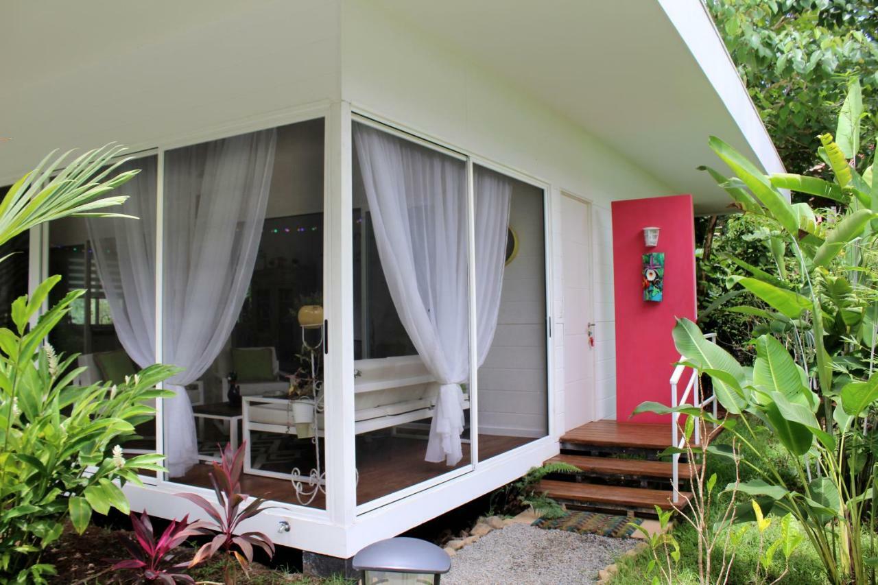 Ojochal Gardens Aparthotel Exterior photo